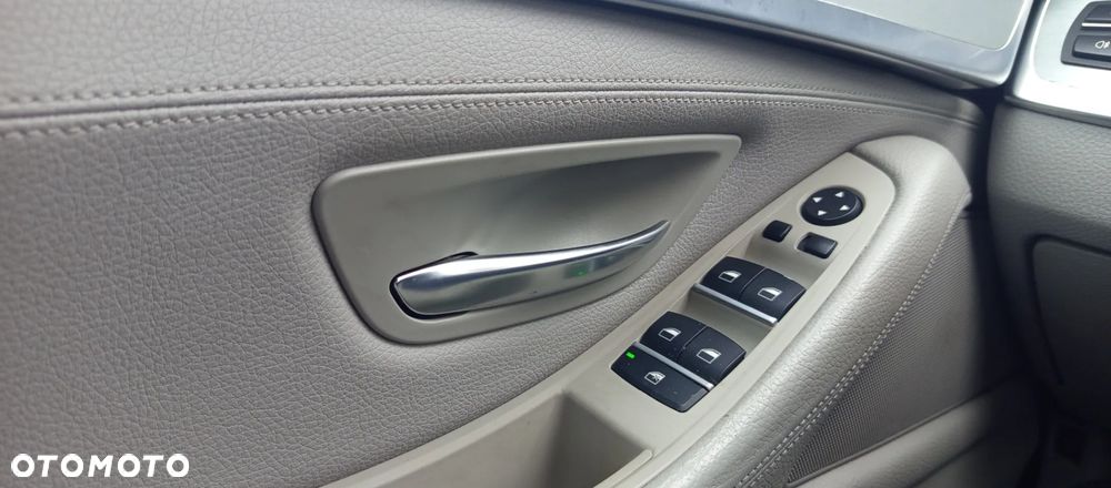 BMW Seria 5 520d - 18