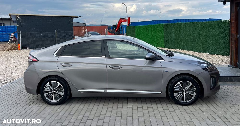 Hyundai IONIQ 1.6 GDI Premium - 12