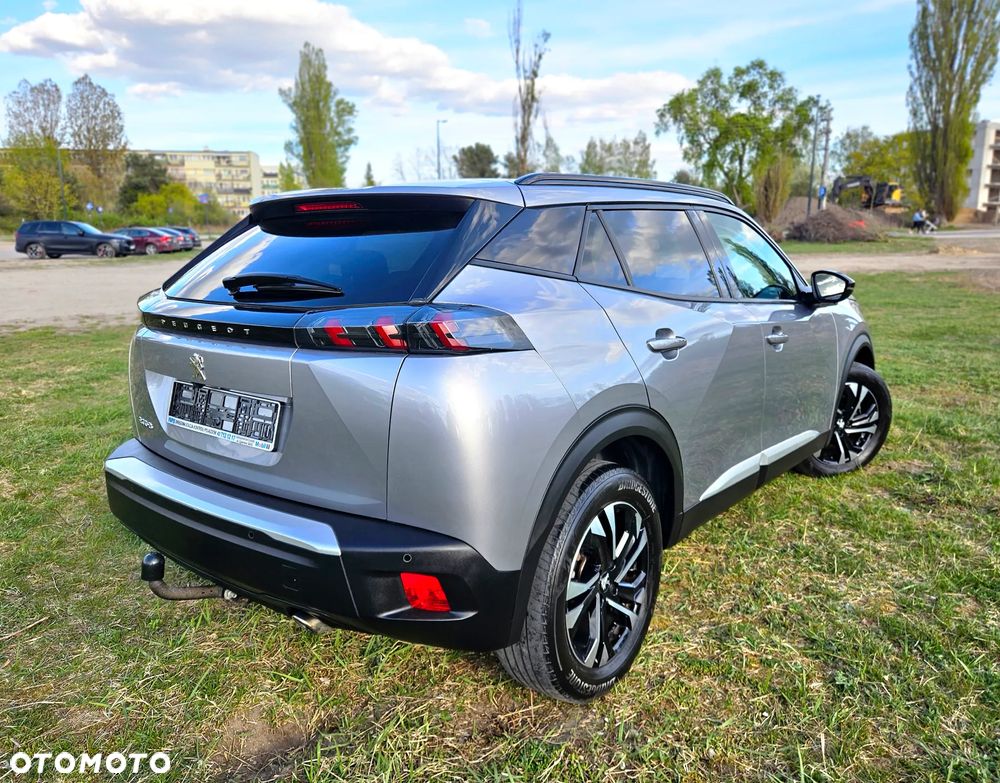 Peugeot 2008 1.5 BlueHDi Allure S&S EAT8 - 3