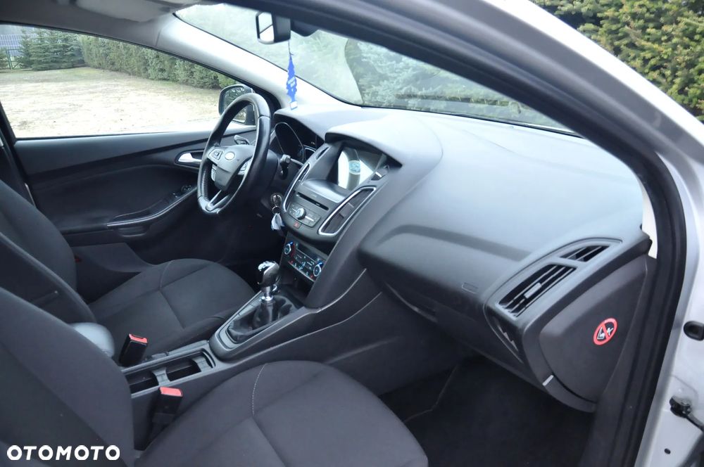 Ford Focus 1.5 TDCi DPF Start-Stopp-System Business - 24