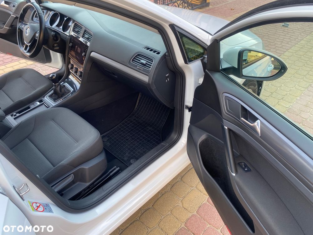 Volkswagen Golf 1.6 TDI BMT Highline - 25