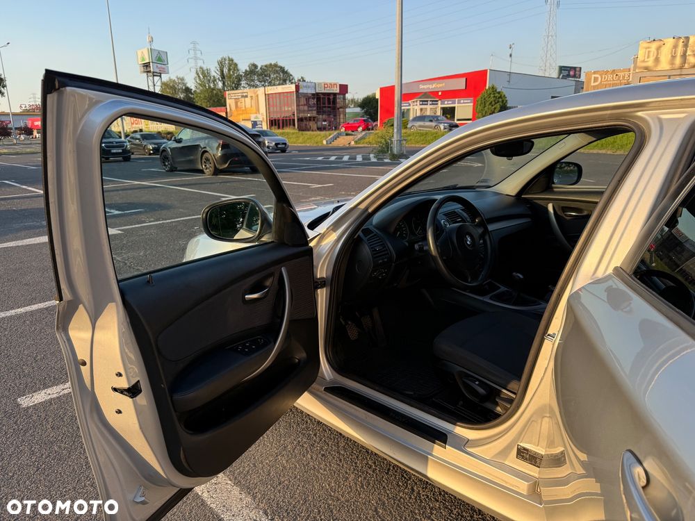 BMW Seria 1 116d - 13