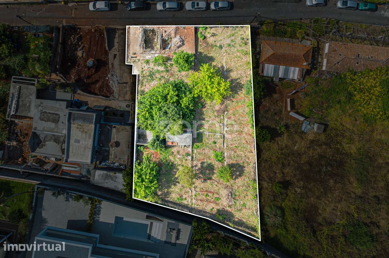 Terreno Urbano com Vista Mar em Santo António – Funchal - Grande imagem: 2/19