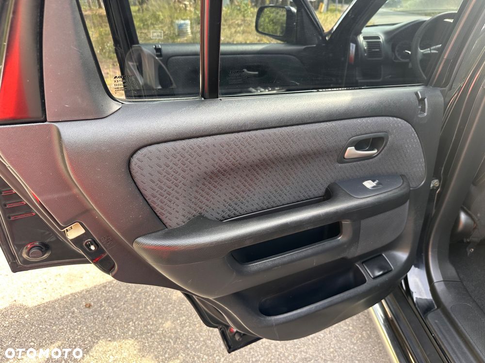 Honda CR-V 2.0 LS High - 20