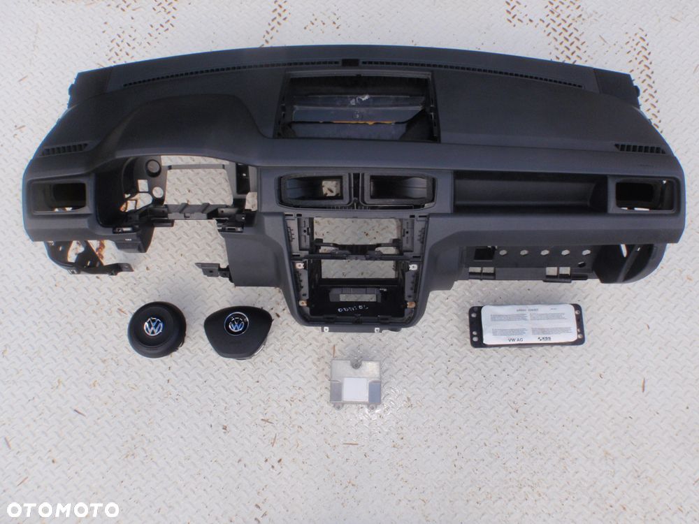 VW CADDY 4 IV 2K5 DESKA KONSOLA KOKPIT PULPIT PÓŁKA PARAPET AIR BAG AIRBAG PODUSZKI PASY PAS orygina - 2