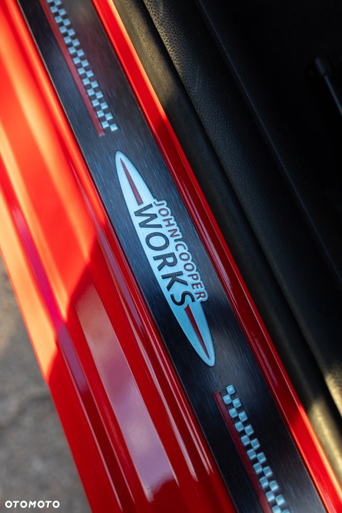 MINI John Cooper Works - 7