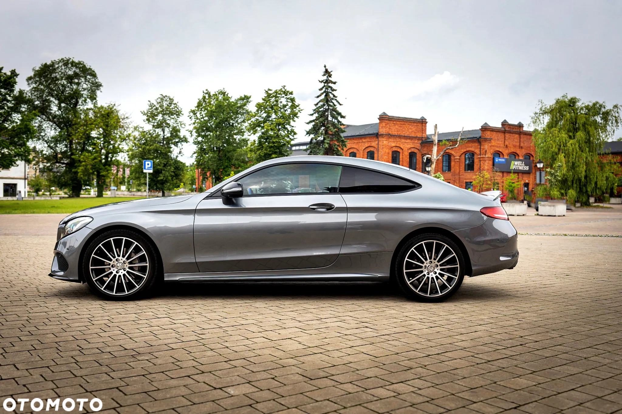 Mercedes-Benz Klasa C 200 4-Matic 9G-TRONIC - 8