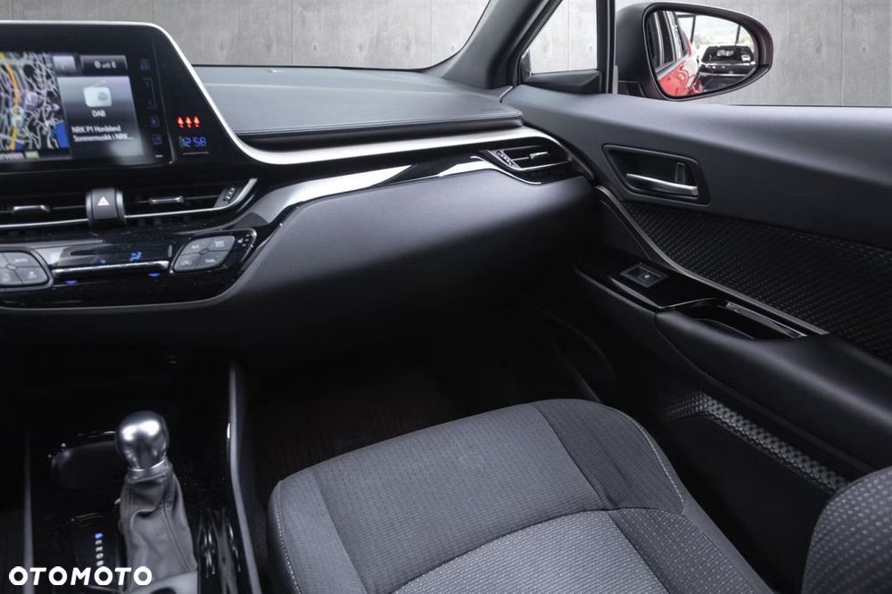 Toyota C-HR Lounge - 20