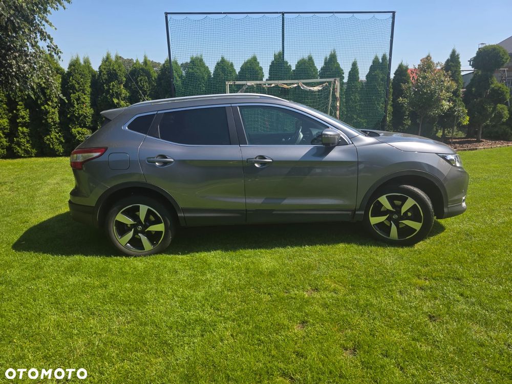 Nissan Qashqai 1.5 dCi DPF 360 - 10