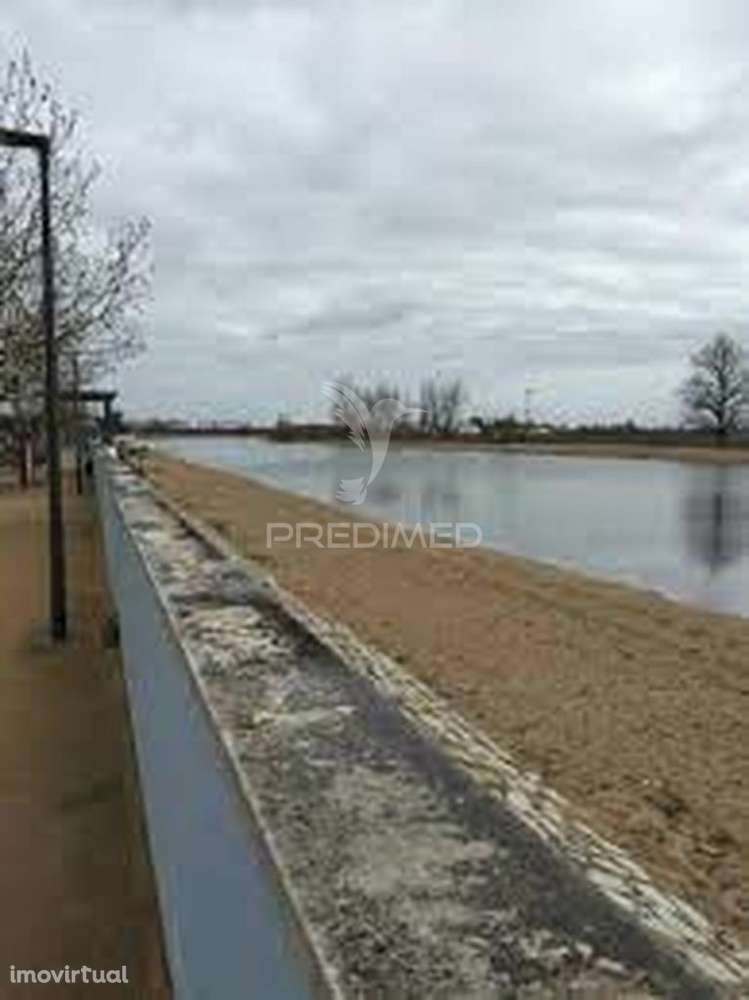 Lote de terreno urbano para construção - Grande imagem: 3/6