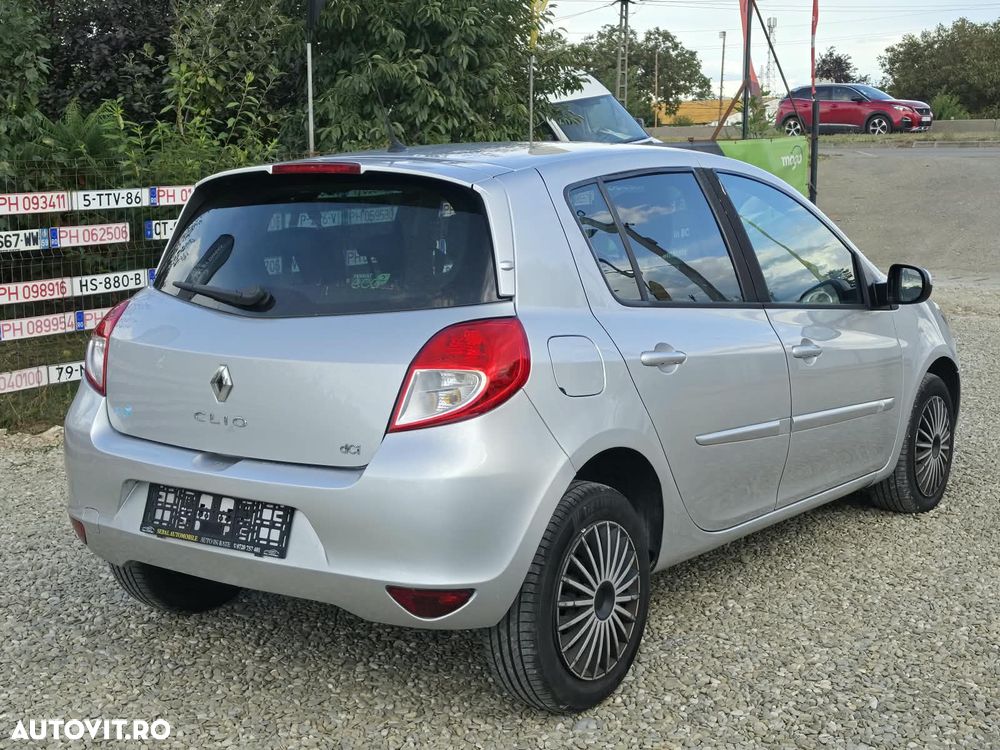 Renault Clio dCi 90 Dynamique - 4