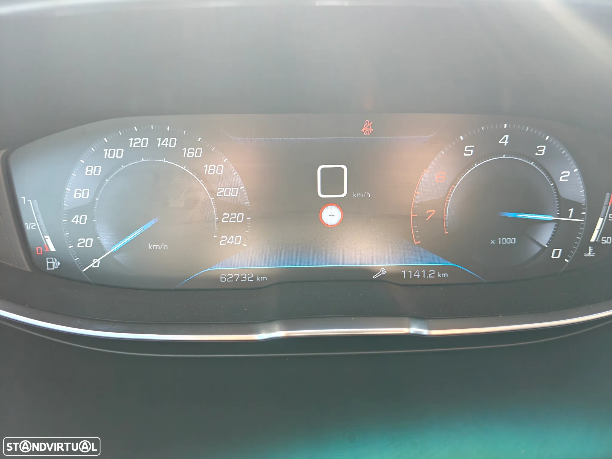 Peugeot 3008 PureTech 130 Stop & Start GPF Active Pack - 21