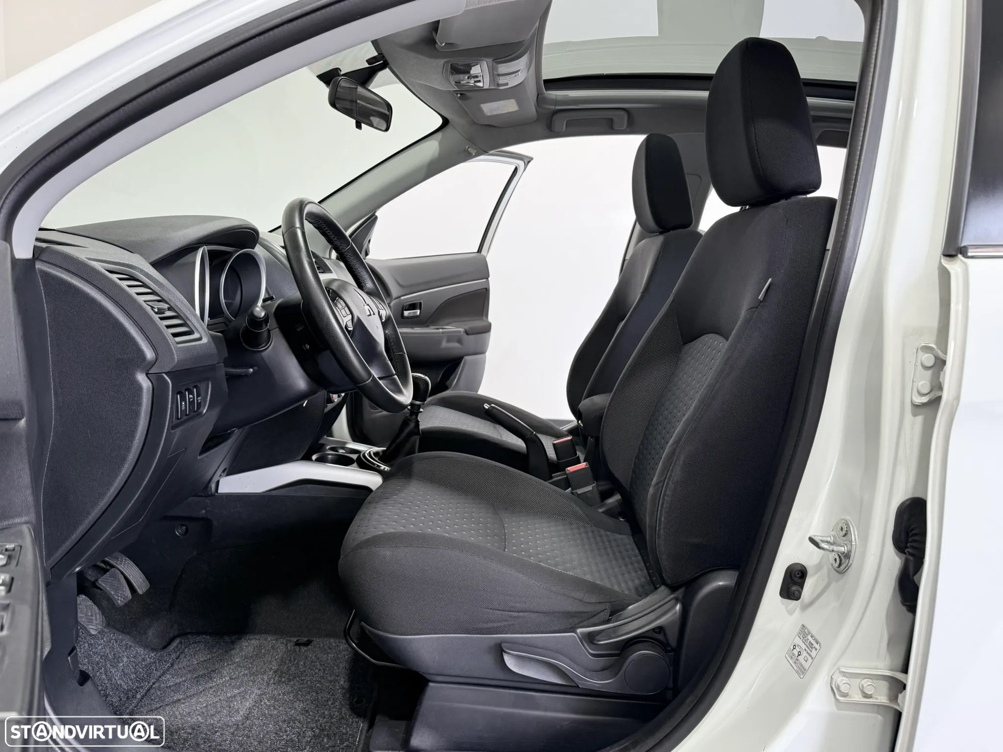 Mitsubishi ASX 1.8 DI-D Intense - 37