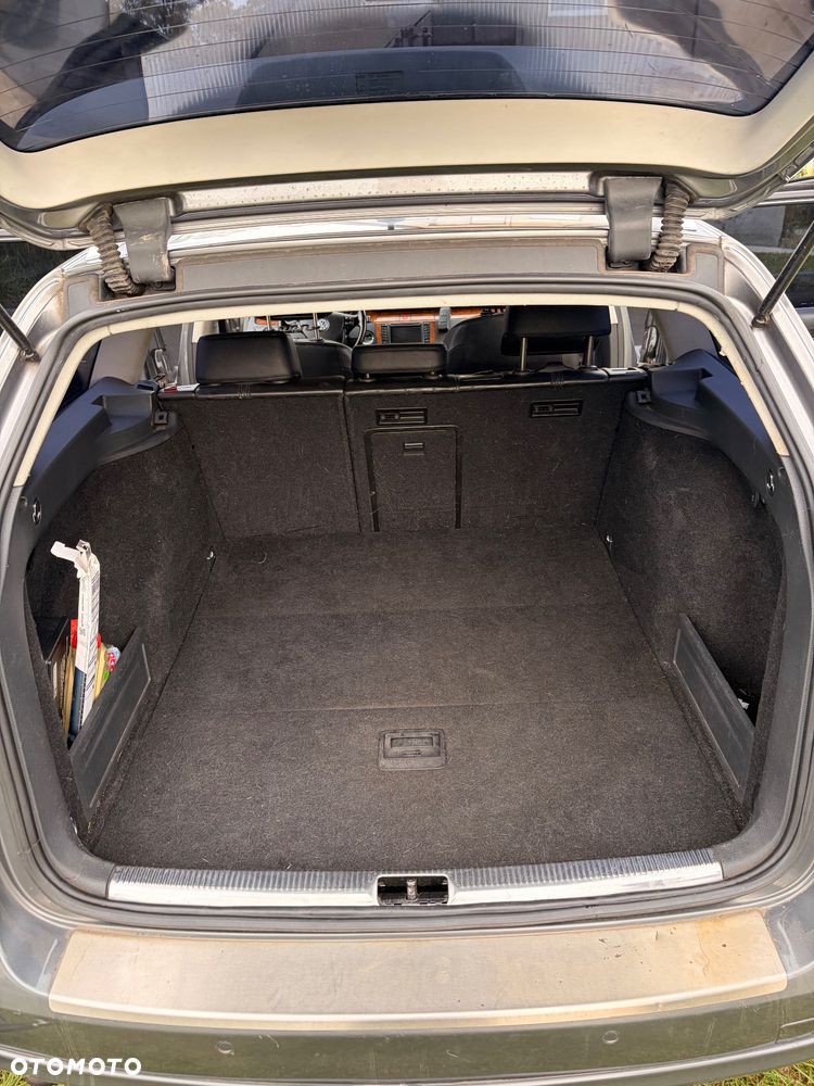 Volkswagen Passat - 24