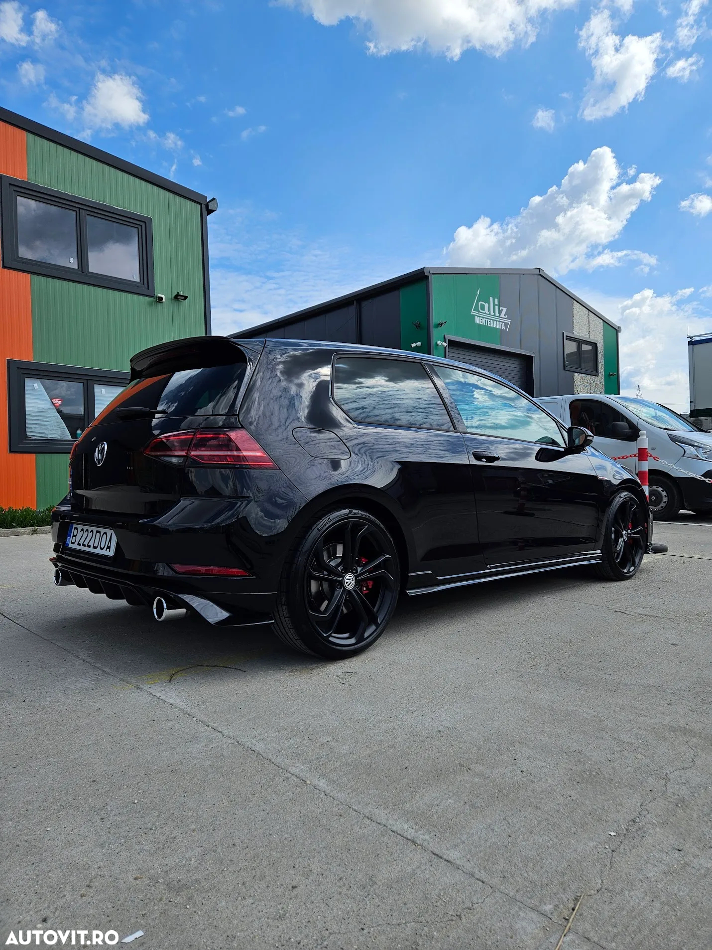 Volkswagen Golf GTI TCR 2.0 TSI OPF DSG - 5