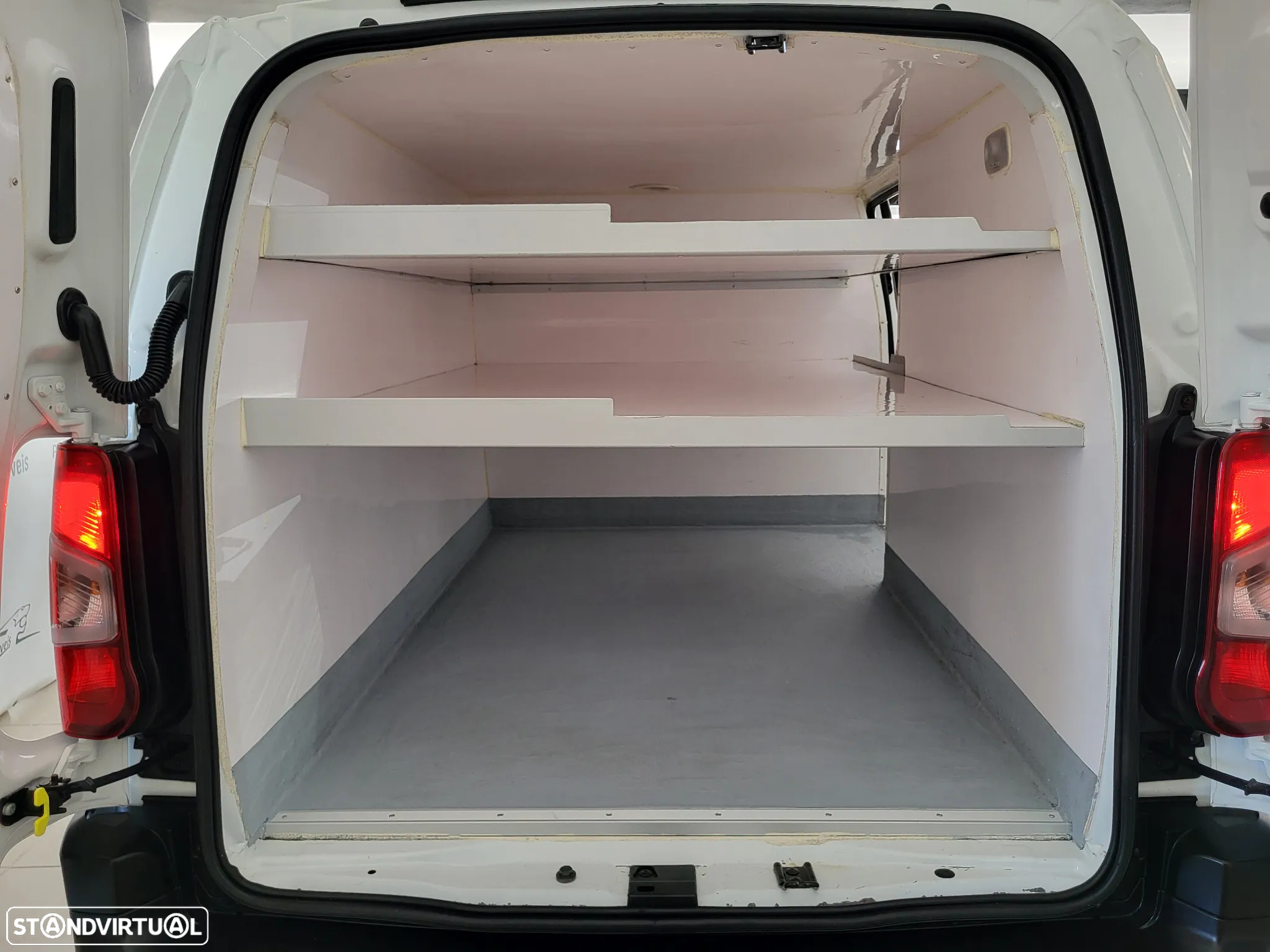 Peugeot PARTNER L2 LONGA 1.5HDi 100cv Aslphalt 3Lug. - 39