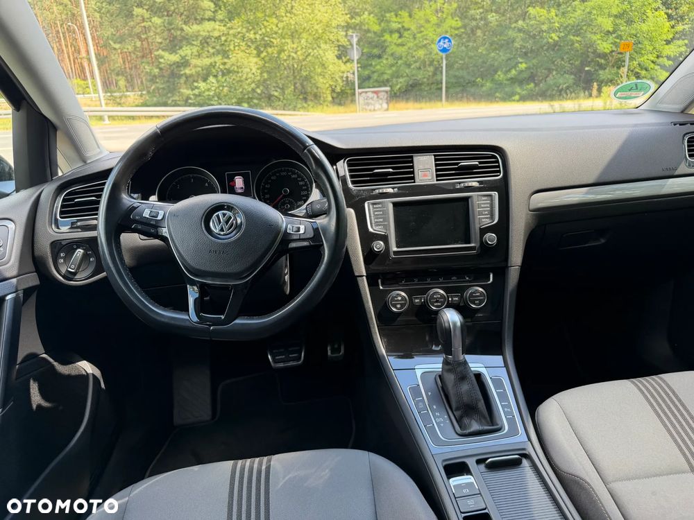 Volkswagen Golf 1.6 TDI BlueMotion Technology DSG Allstar - 12