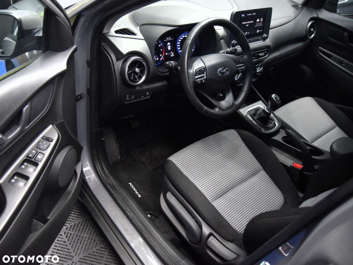 Hyundai Kona - 12