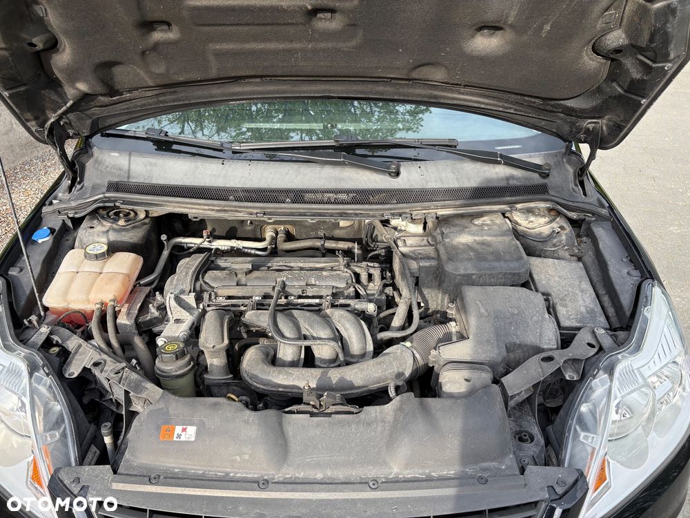 Ford Focus 1.6 Trend - 16