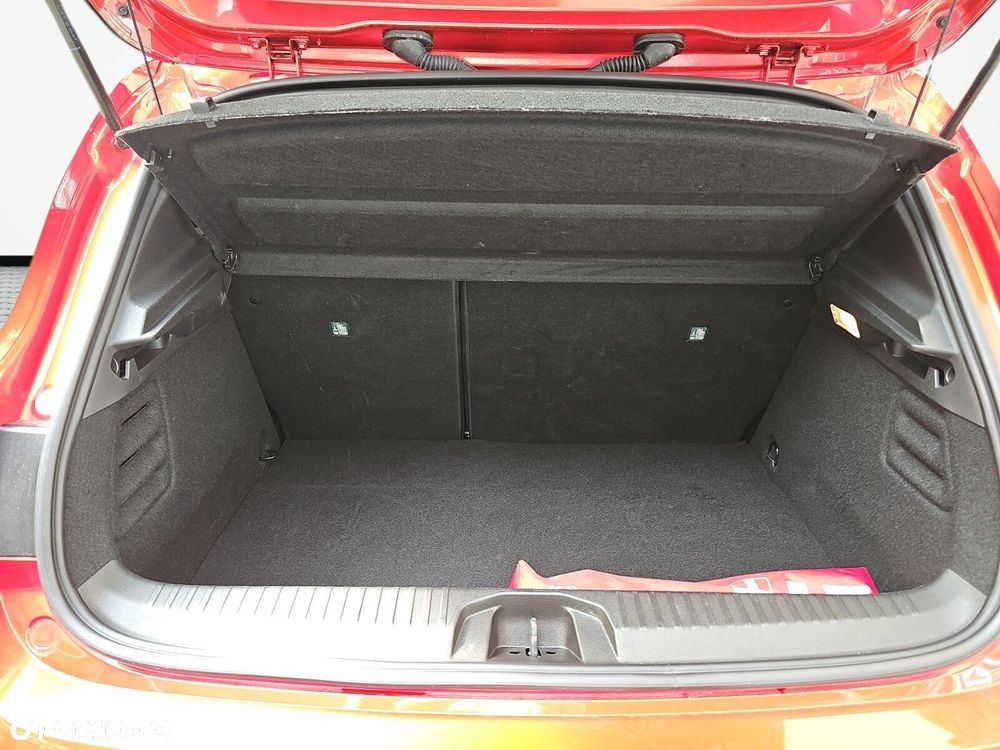 Renault Clio - 28