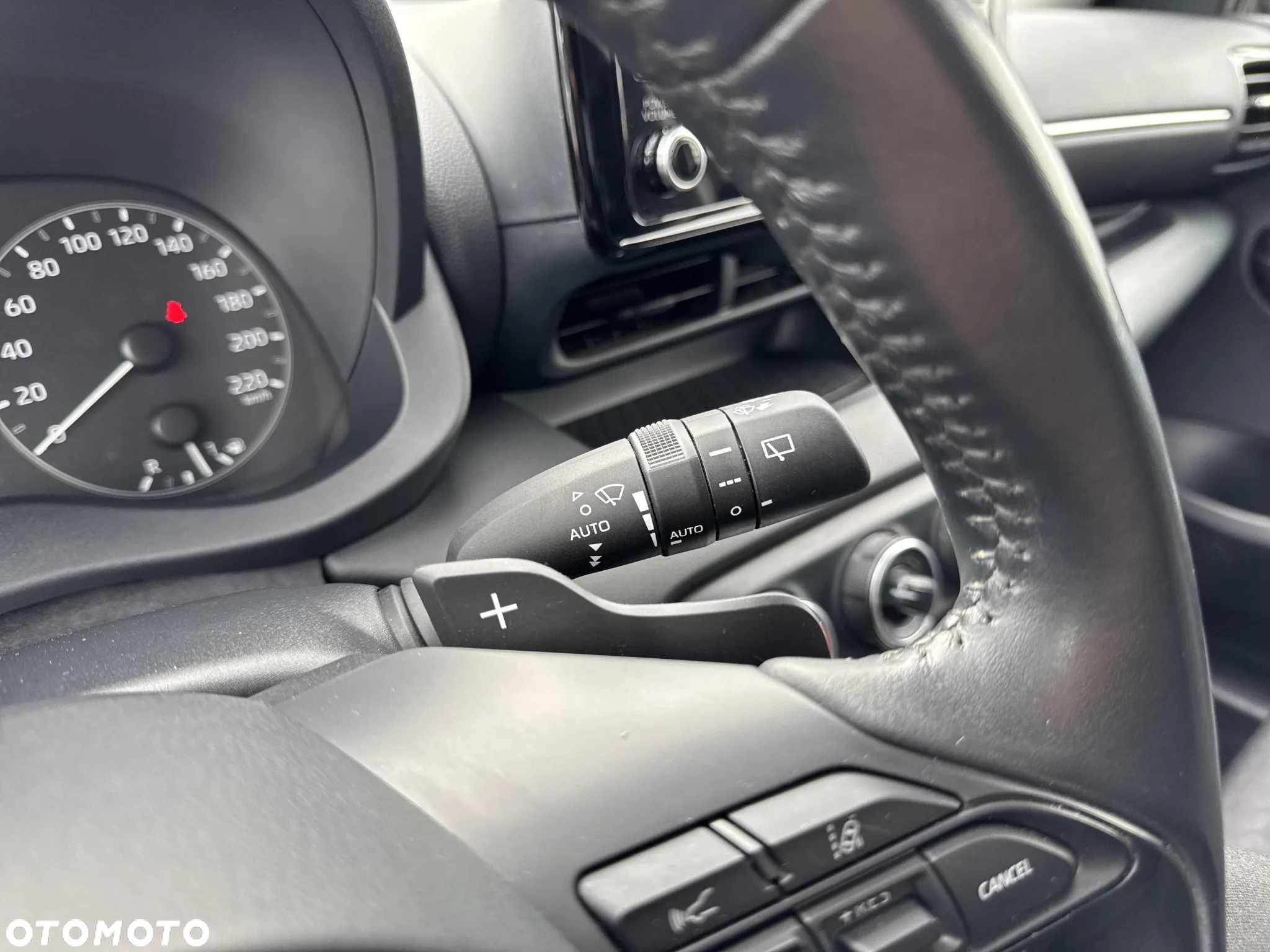 Toyota Yaris 1.5 Comfort CVT - 20