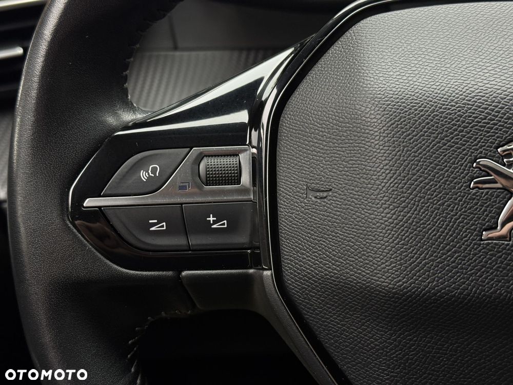 Peugeot 208 1.2 PureTech Allure S&S - 23