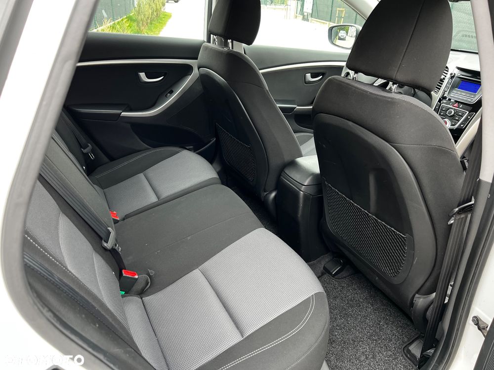 Hyundai i30 1.6 CRDI Passion - 27