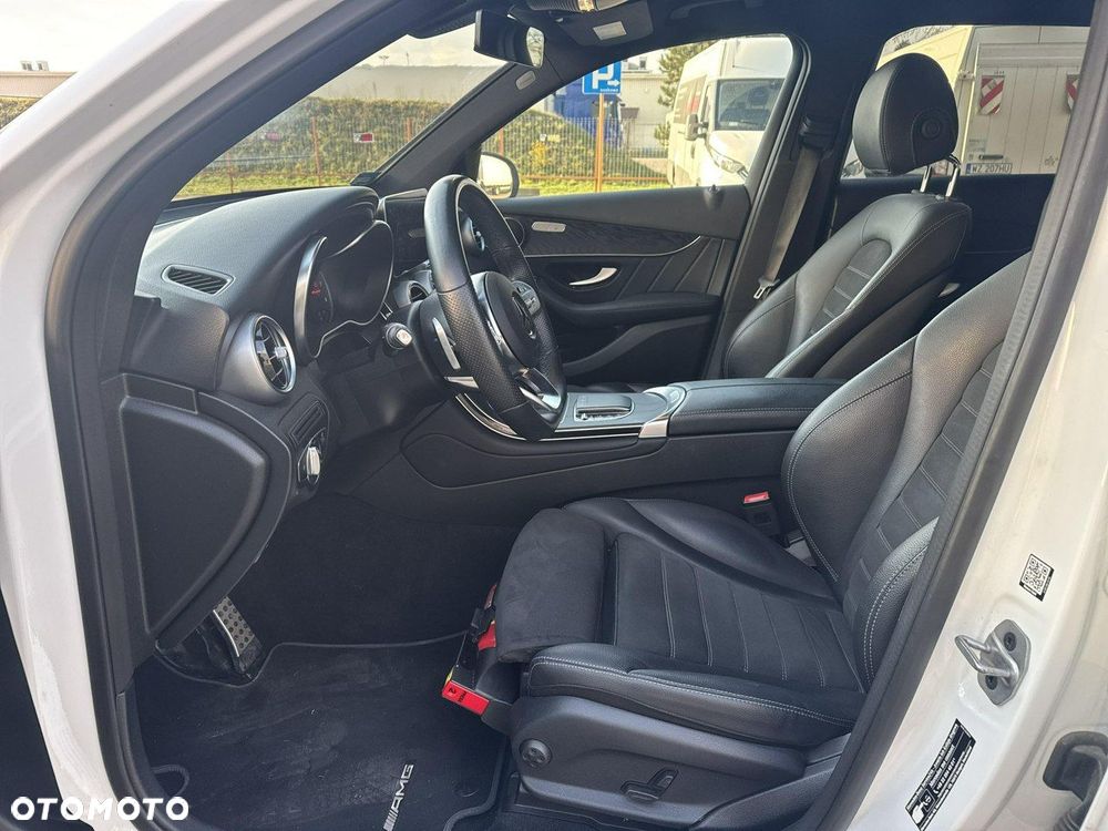 Mercedes-Benz GLC - 11