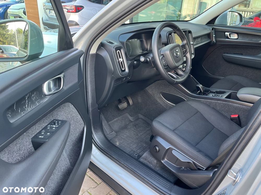 Volvo XC 40 T2 Essential - 9