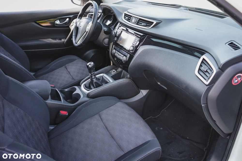 Nissan Qashqai 1.2 DIG-T Tekna - 23