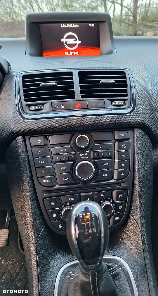 Opel Meriva - 10