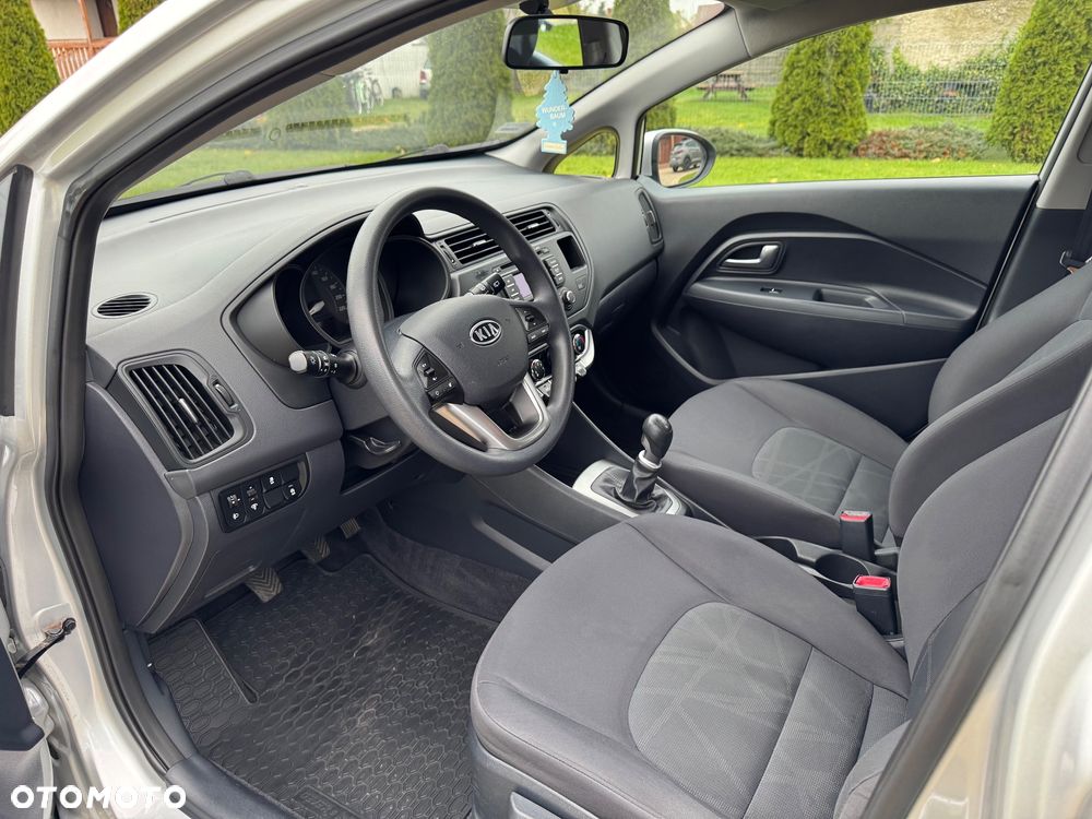 Kia Rio 1.1 crdi M - 9