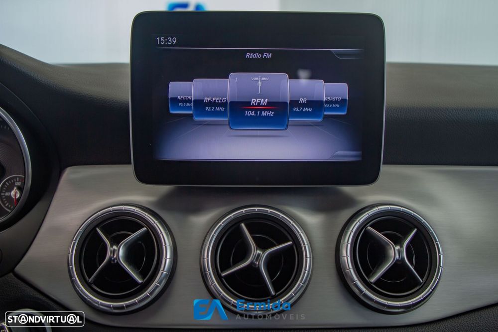 Mercedes-Benz CLA 180 - 27