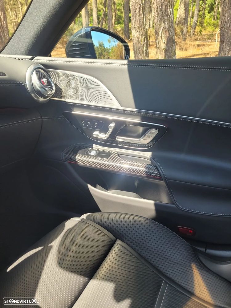 Mercedes-Benz SL 63 AMG 4Matic+ - 16