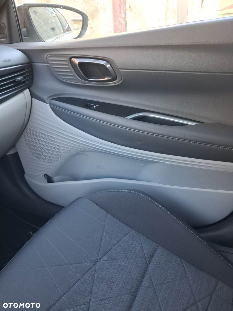 Hyundai Bayon 1.0 T-GDI Smart - 12