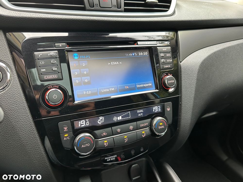 Nissan Qashqai 1.5 dCi N-Connecta - 18