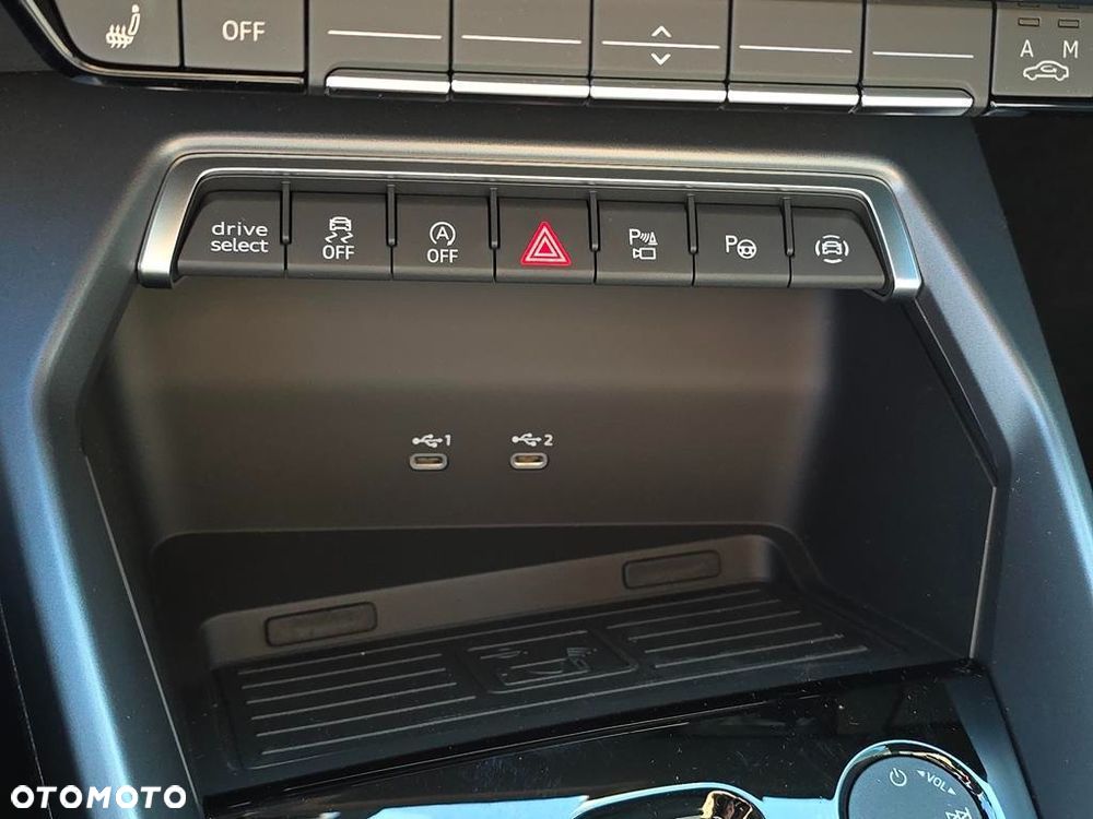 Audi A3 Sportback TFSI mHEV 110 kW Advanced S tronic - 19