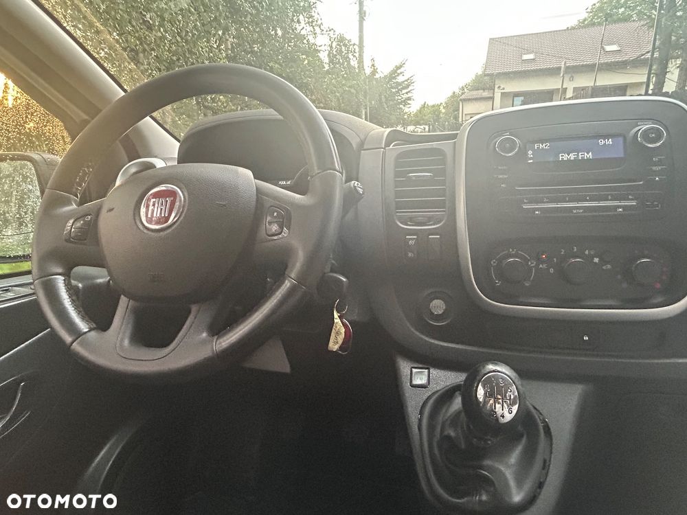 Renault Trafic - 18