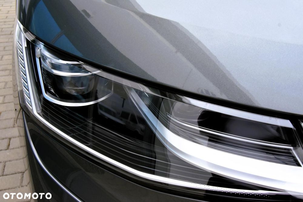 Volkswagen Multivan - 14