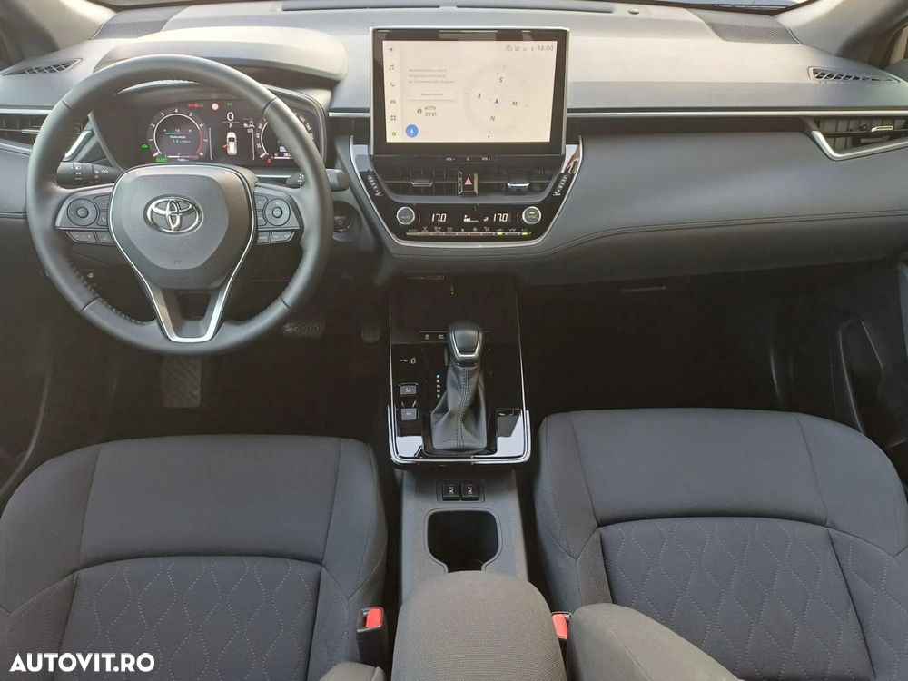 Toyota Corolla Cross - 11