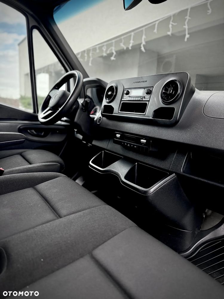 Mercedes-Benz eSPRINTER - 13