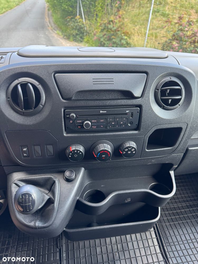 Renault Master - 15