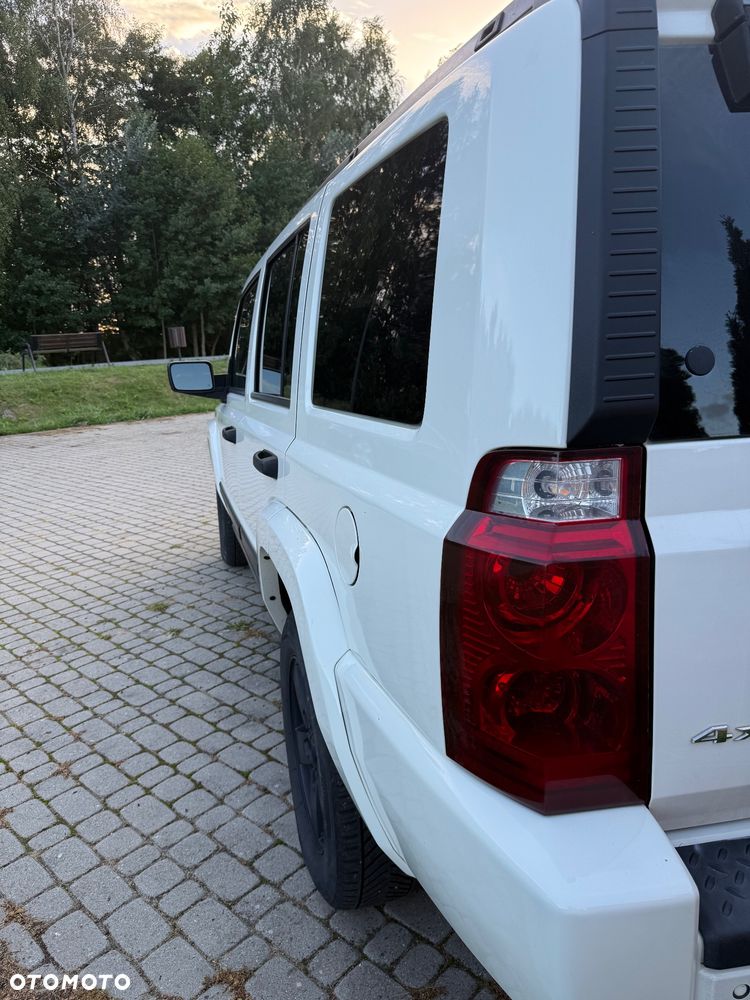 Jeep Commander 3.7 V6 - 9