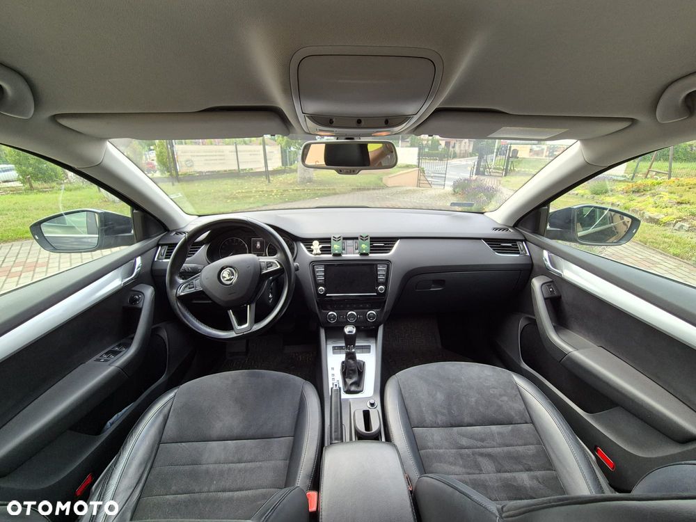 Skoda Octavia 2.0 TDI Elegance DSG - 16
