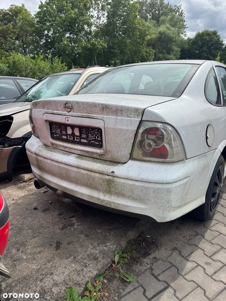 Opel Vectra B 2.0 Benzyna na części - 5