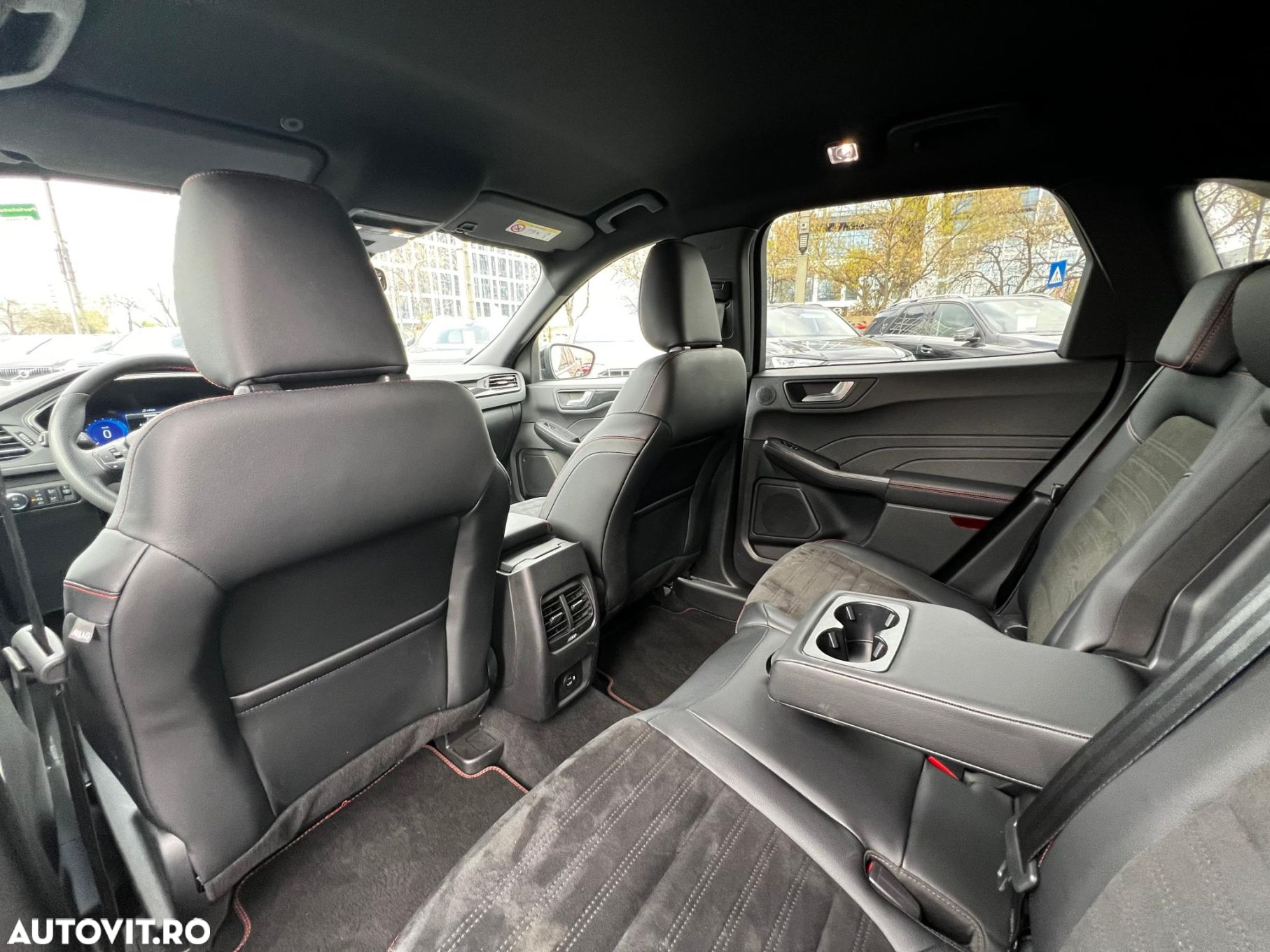 Ford Kuga 2.5 Duratec FHEV AWD ST Line - 14
