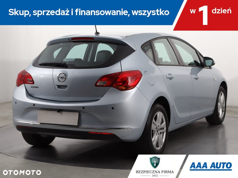 Opel Astra - 6