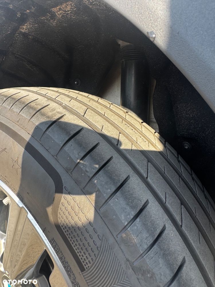 BMW X1 xDrive20d mHEV xLine - 11