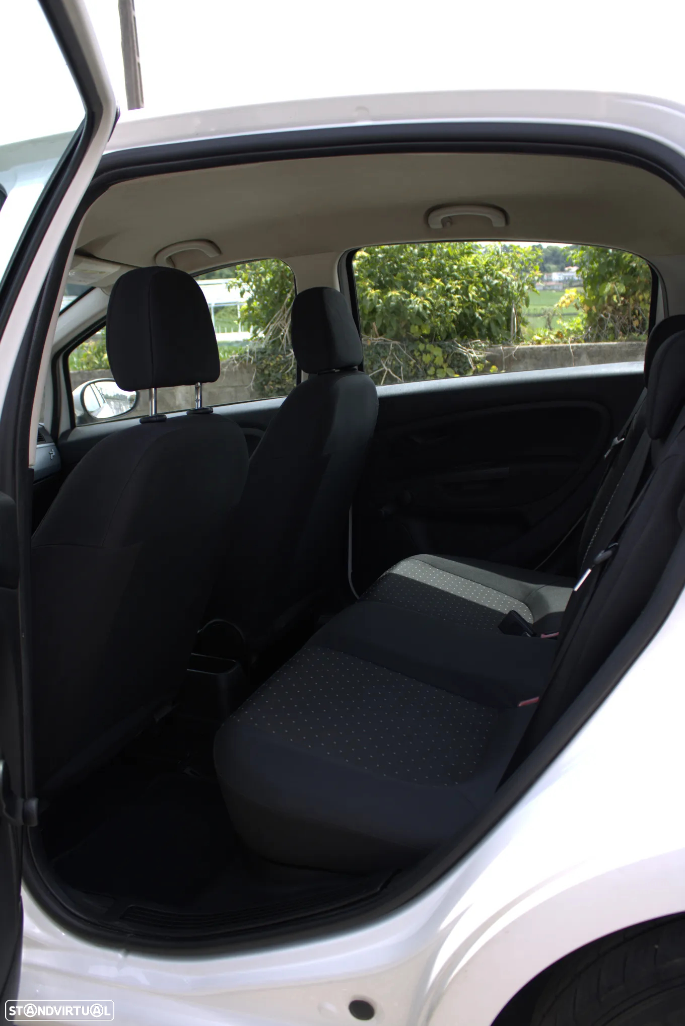 Fiat Punto - 8