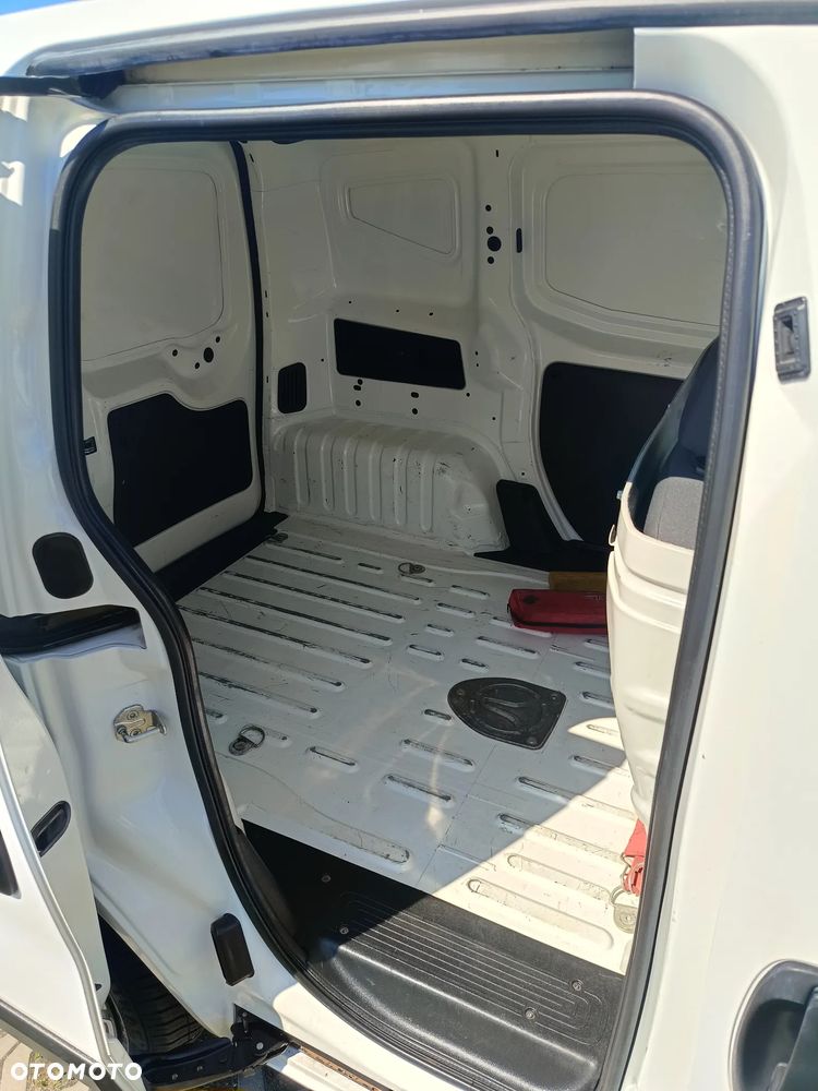 Citroën Nemo - 23